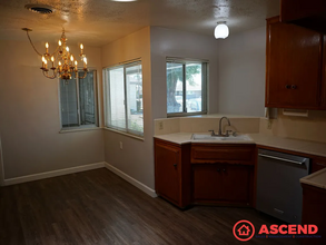 722 Salem St in Delano, CA - Building Photo - Building Photo