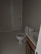 5819 Medtree Pl in Louisville, KY - Building Photo - Building Photo
