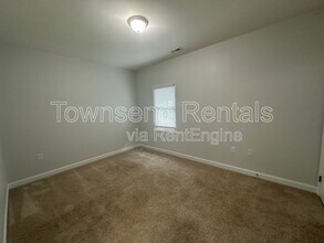 238 Hugh Shelton Loop in Fayetteville, NC - Building Photo - Building Photo