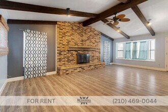 800 Brooks Ave in Schertz, TX - Building Photo - Building Photo