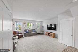 1304 Sandoval Ct in Frederick, MD - Building Photo - Building Photo