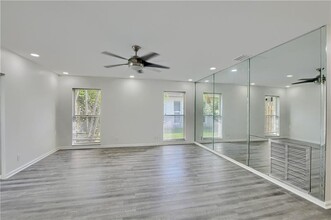 17404 Spring Tree Ln in Boca Raton, FL - Building Photo - Building Photo