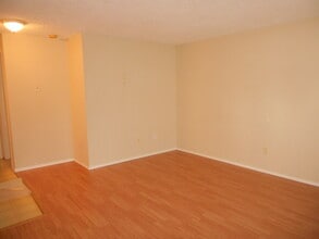 116 2nd St NW, Unit 4 in Auburn, WA - Building Photo - Building Photo