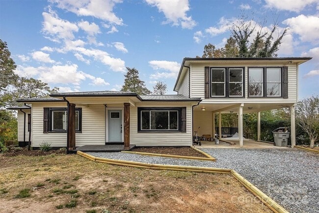 property at 525 Arlington Cir NW