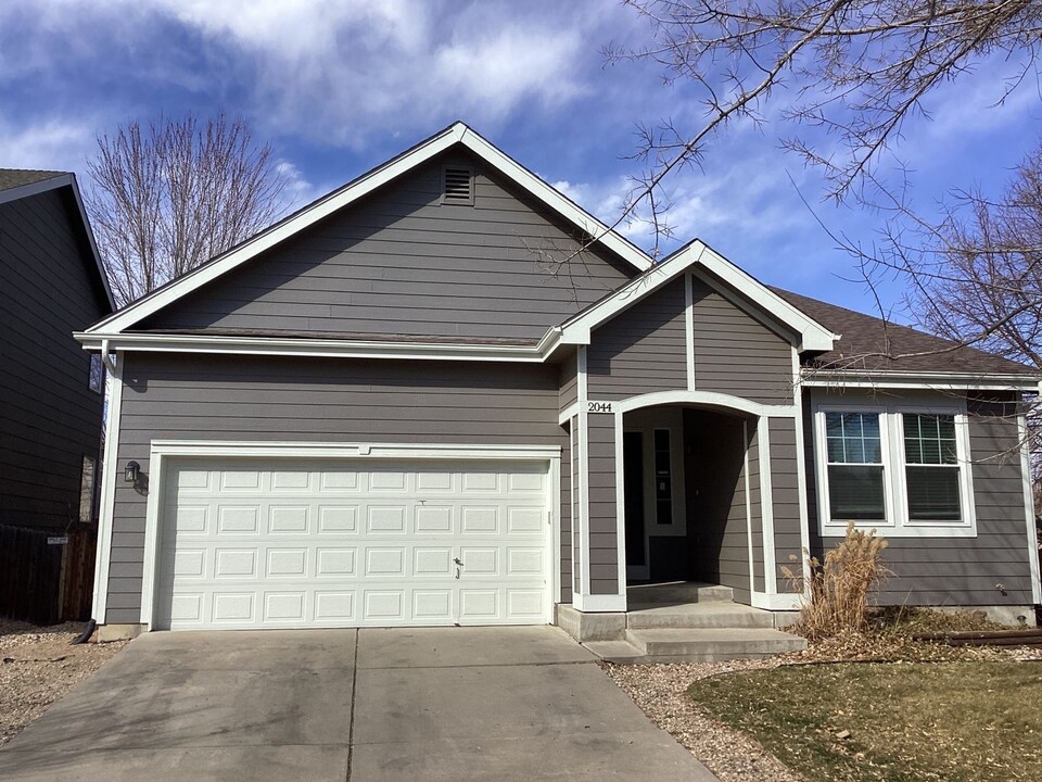 2044 Falcon Ridge Dr in Fort Collins, CO - Building Photo