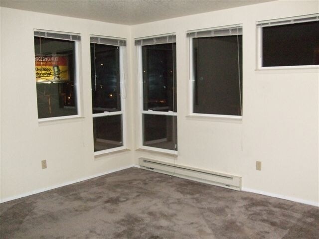 New Horizons Apartments in Burien, WA - Building Photo - Building Photo