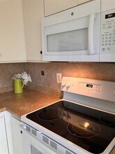 3102 Portofino Point in Coconut Creek, FL - Foto de edificio - Building Photo