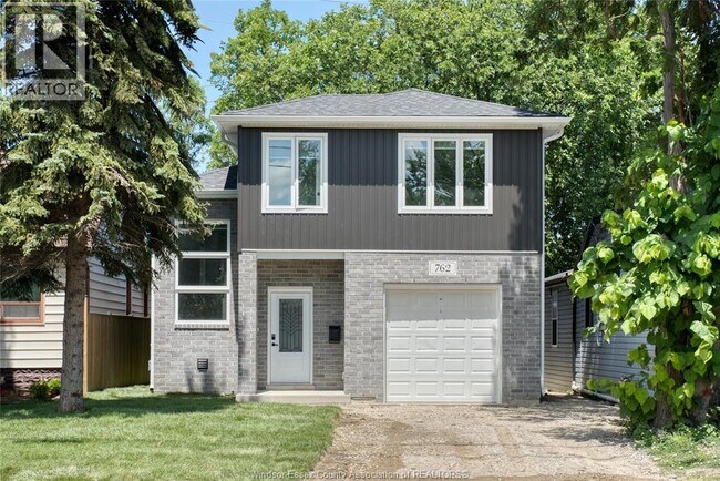 762 S Pacific Ave in Windsor, ON - Building Photo - Building Photo