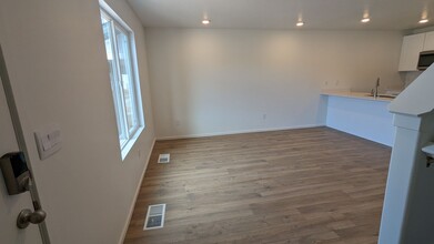 544 May Dr in Cedar City, UT - Building Photo - Building Photo