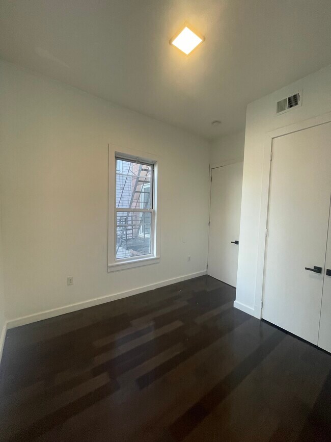 510 Mercer St in Jersey City, NJ - Building Photo - Building Photo