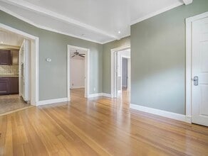 475 Tecumseh St, Unit Unit 1 in Fall River, MA - Building Photo - Building Photo