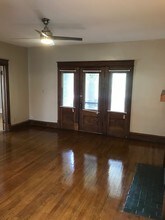 COLONIAL in Kansas City, MO - Foto de edificio - Interior Photo