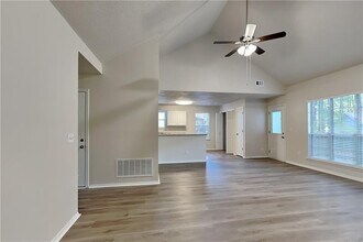 3979 Sharon Spgs in Powder Springs, GA - Building Photo - Building Photo