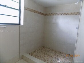 2191 Bayberry Dr in Pembroke Pines, FL - Building Photo - Building Photo