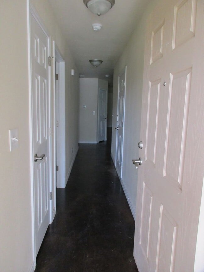 1108 E Ave G in Lampasas, TX - Building Photo - Building Photo
