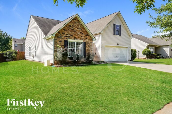 1915 Rockycreek Ln in Monroe, NC - Building Photo