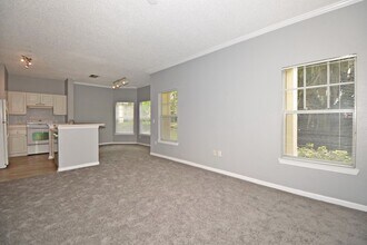 616 Arbor Lakes Cir in Sanford, FL - Building Photo - Building Photo