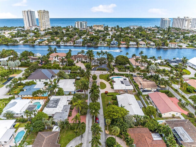 property at 2750 SE 3rd St