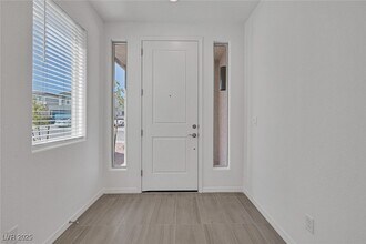 6533 Twin Brks Ave in Las Vegas, NV - Building Photo - Building Photo