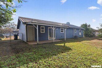 215 Oxford Ln in Warner Robins, GA - Building Photo - Building Photo