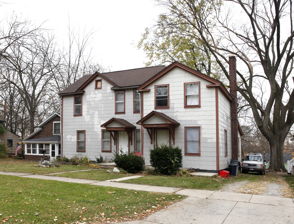 627 N River St in Ypsilanti, MI - Building Photo