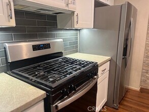 74606 Driftwood Dr, Unit 4 in Palm Desert, CA - Foto de edificio - Building Photo