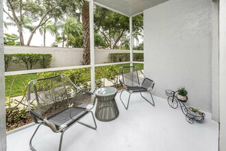 Avana at the Moors in Hialeah, FL - Building Photo - Building Photo