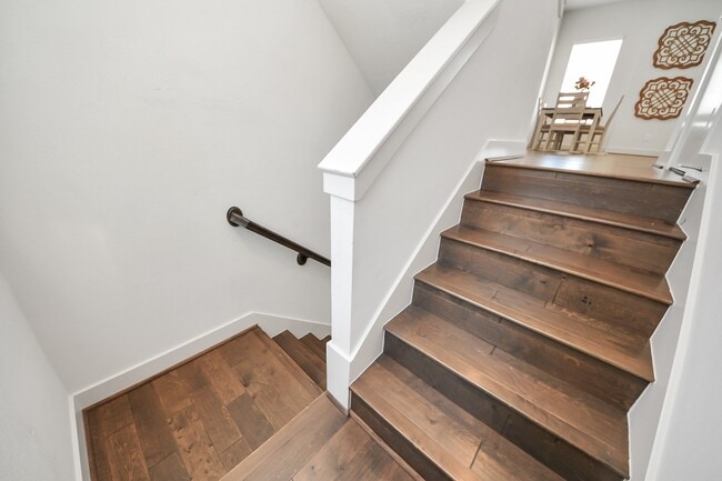 property at 4810 Martin Oaks Ln