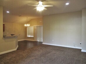 12052 Hayden Lakes Cir in Jacksonville, FL - Building Photo - Building Photo