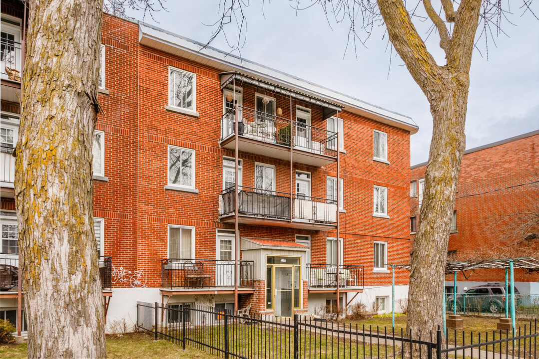 3305 Barclay Av in Montréal, QC - Building Photo