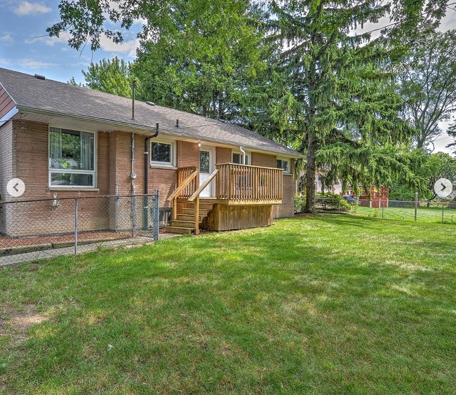 4065 Dougall Av in Windsor, ON - Building Photo - Building Photo