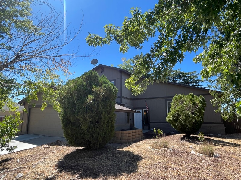 915 Emerson Way in Sparks, NV - Building Photo