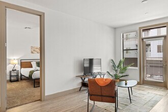 555 N College Ave in Tempe, AZ - Building Photo - Building Photo