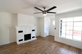 4212 N 19th St in Phoenix, AZ - Foto de edificio - Building Photo