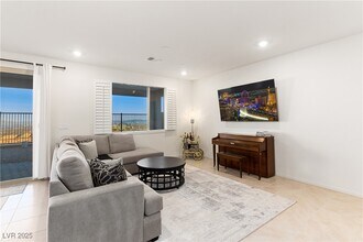 1592 Pacific Baza St in Las Vegas, NV - Building Photo - Building Photo