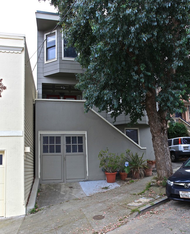 205-207 Caselli Ave in San Francisco, CA - Building Photo - Building Photo