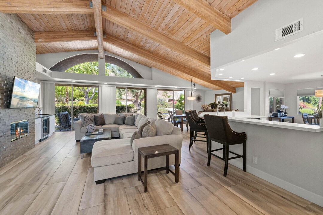 78505 Yavapa in Indian Wells, CA - Foto de edificio