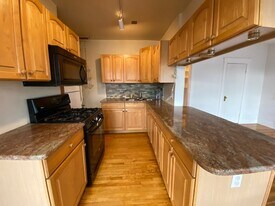 1697 Cambridge St, Unit 16 in Cambridge, MA - Building Photo