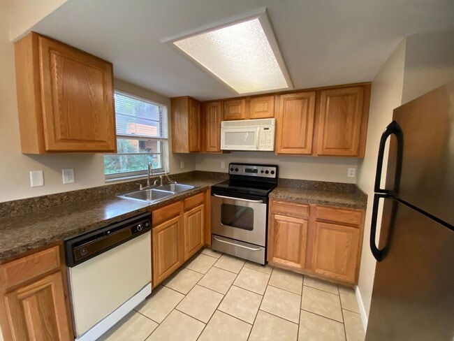 501 N Hawley St in Eustis, FL - Building Photo - Building Photo