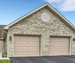 121 Touchstone Dr in Carlisle, PA - Building Photo