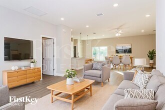 3198 Halsey Ave SE in Palm Bay, FL - Building Photo - Building Photo