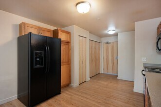 228 S Cottonwood Rd-Unit -228 S Cottonwood, Unit #110 in Bozeman, MT - Building Photo - Building Photo
