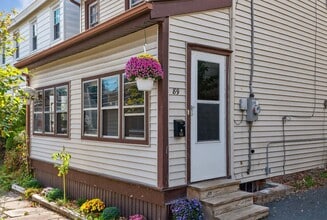 89 Spring St in Kingston, NY - Building Photo - Building Photo