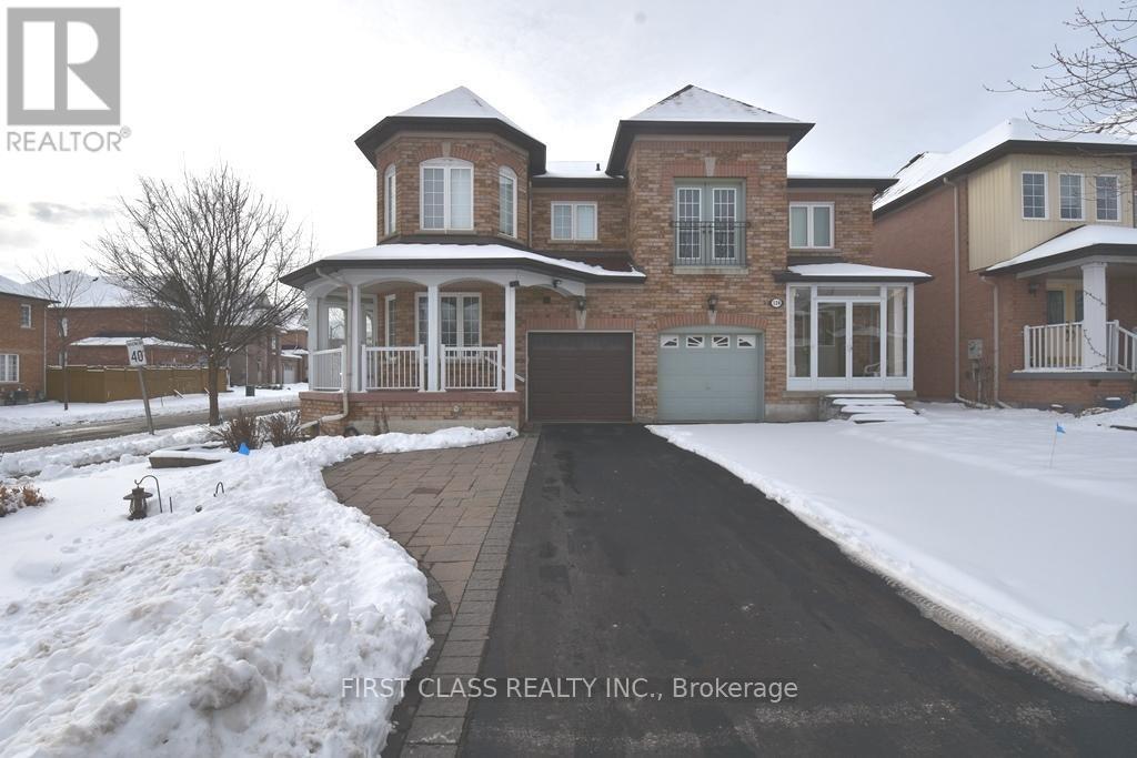 126 Viscount Dr in Markham, ON - Building Photo