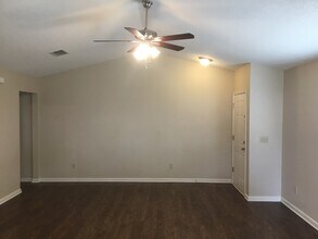 96015 Sunfish Ln in Yulee, FL - Foto de edificio - Building Photo