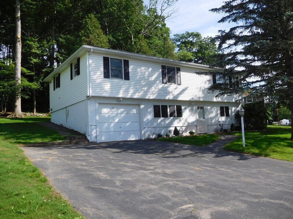 75 Ripley Ave in Marlborough, MA - Building Photo