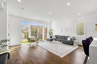 27 Hackensack Plank Rd in Weehawken, NJ - Building Photo - Building Photo