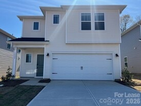 1524 31st St NE in Conover, NC - Building Photo