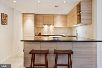 1080 Wisconsin Ave NW in Washington, DC - Building Photo - Building Photo