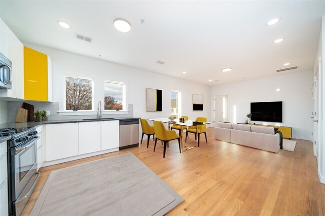 property at 541 42nd St